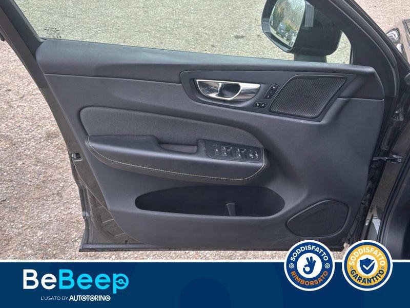 Volvo XC60 2.0 B4 MOMENTUM AWD AUTO MY20