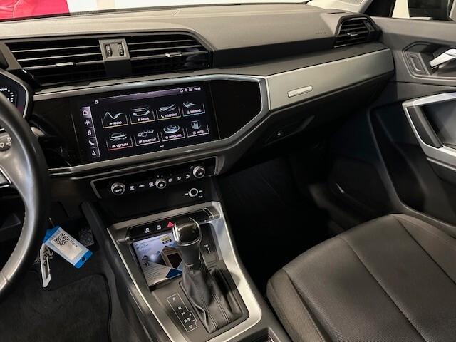 Audi Q3 35 TDI S tronic Business