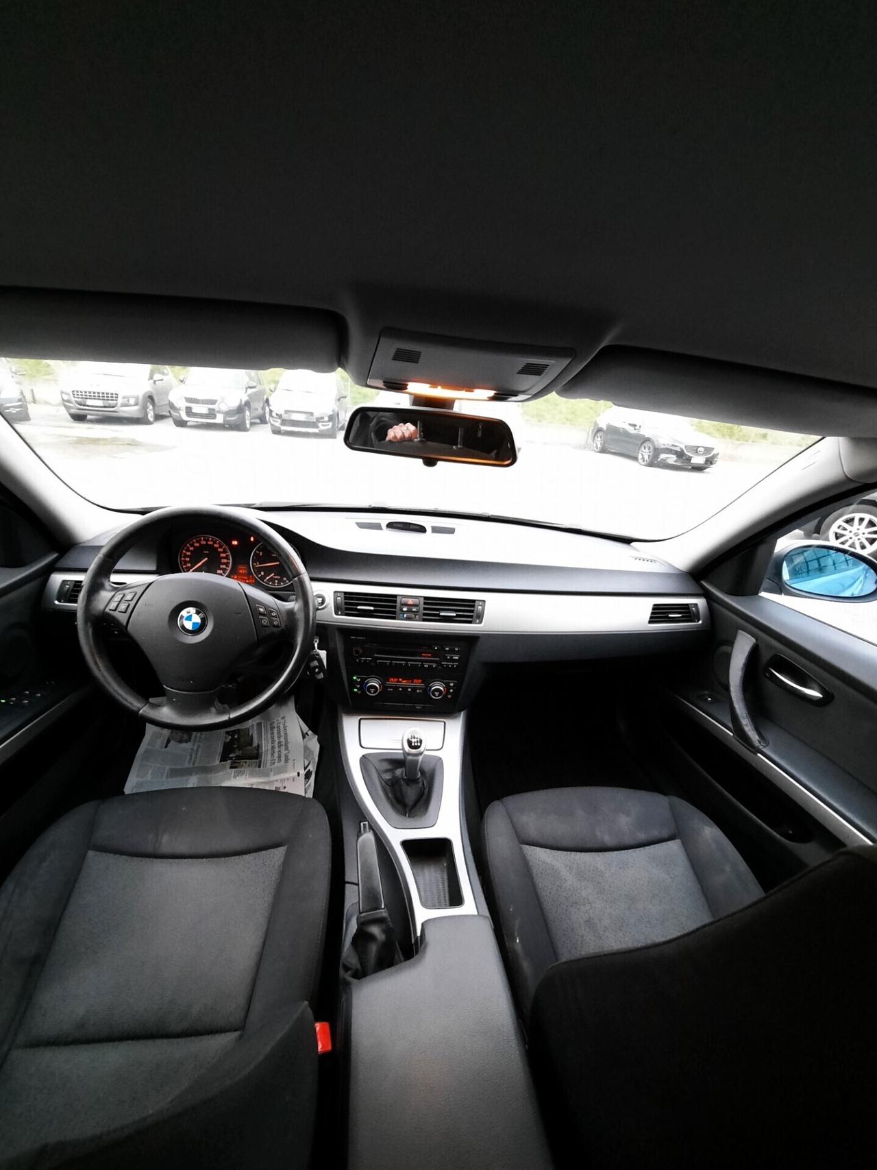 Bmw 320 320i cat Attiva