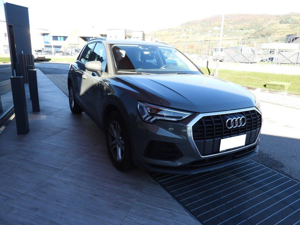Audi Q3 35 2.0 TDI Business S tronic