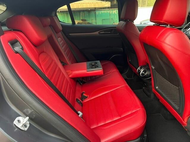 Alfa Romeo Stelvio 2.2 Turbodiesel 210 CV AT8 Q4 Veloce