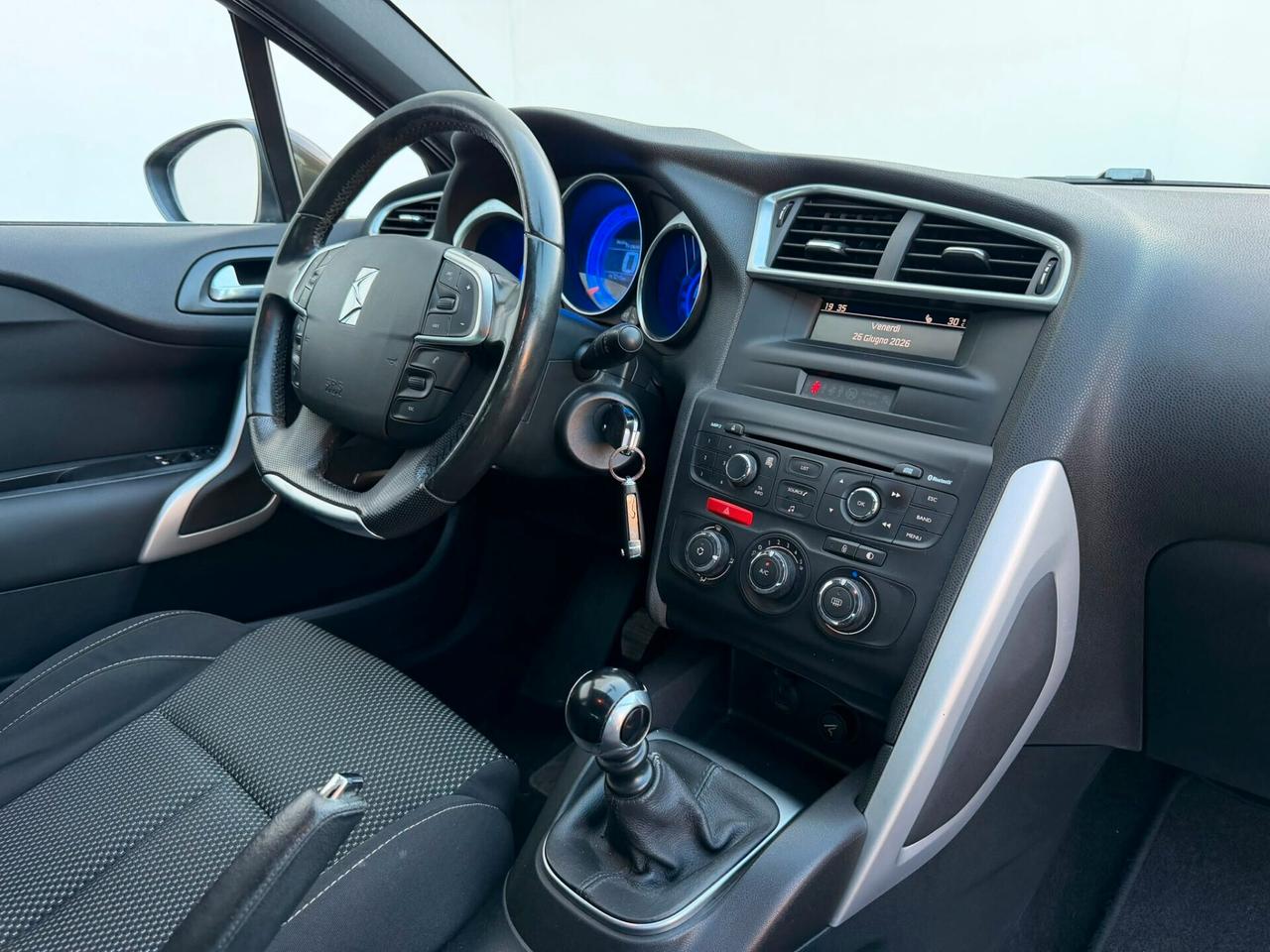 DS4 1.6 e-HDi Berlina 110cv 145000KM