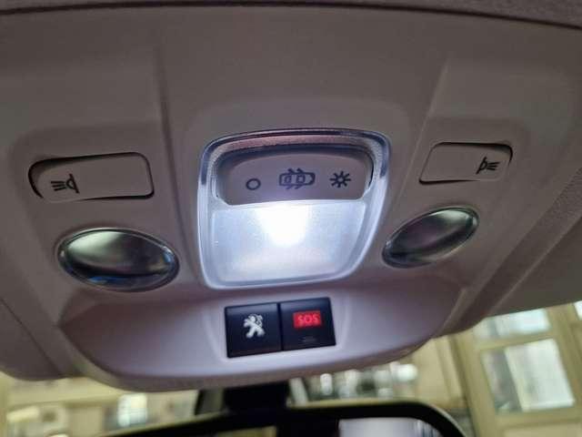 Peugeot 2008 BlueHDi 100 Allure