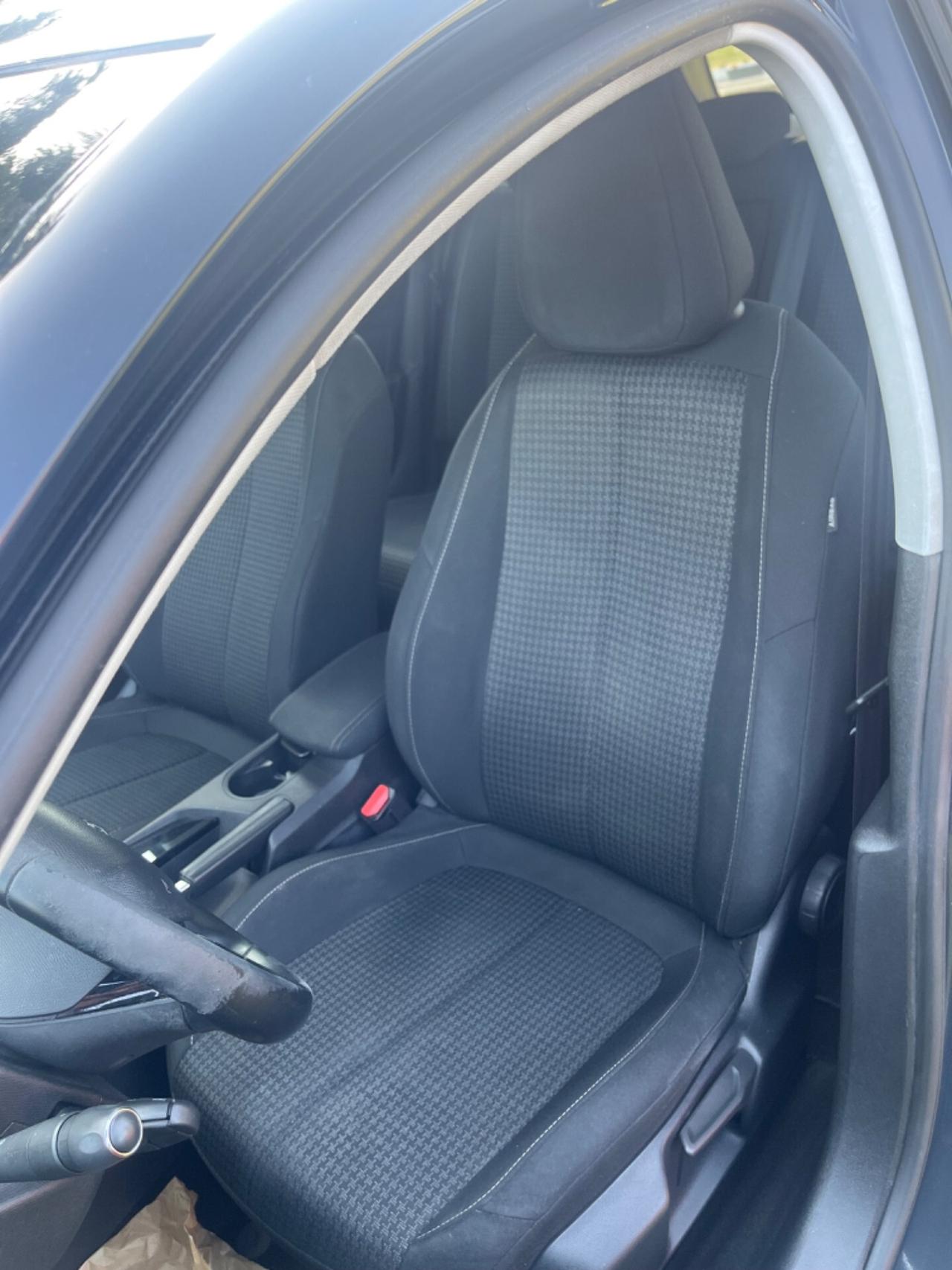 Peugeot 308 BlueHDi 100 S&S Active