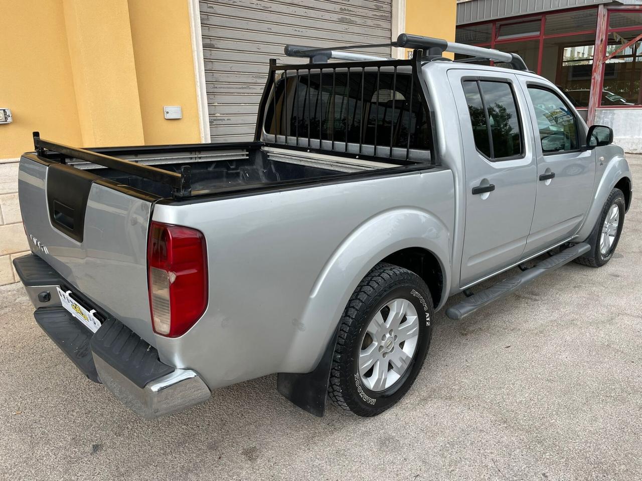 Nissan Navara 2.5 dCi Pick up Double Cab 4WD