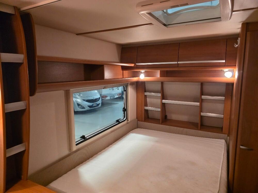 CARAVAN FENDT BIANCO SPORTIVO 395