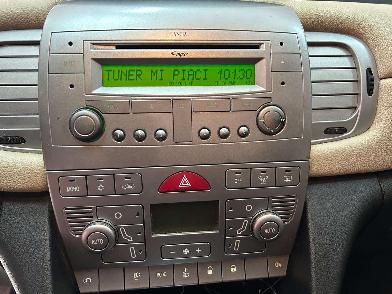 Lancia Ypsilon 1.2 B. Neo Patentati