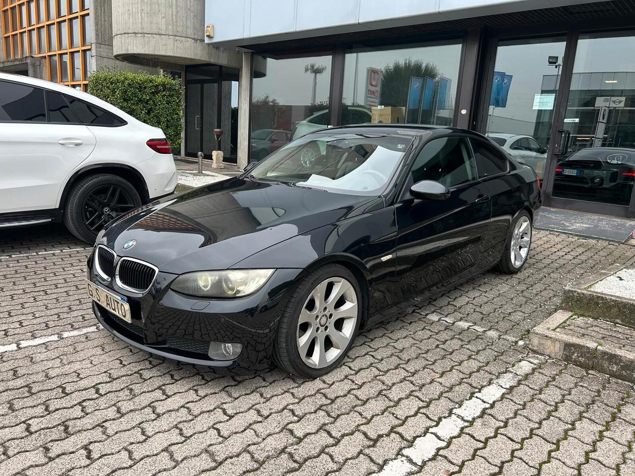 BMW 320 E92 Coupe Attiva 177cv MANUALE