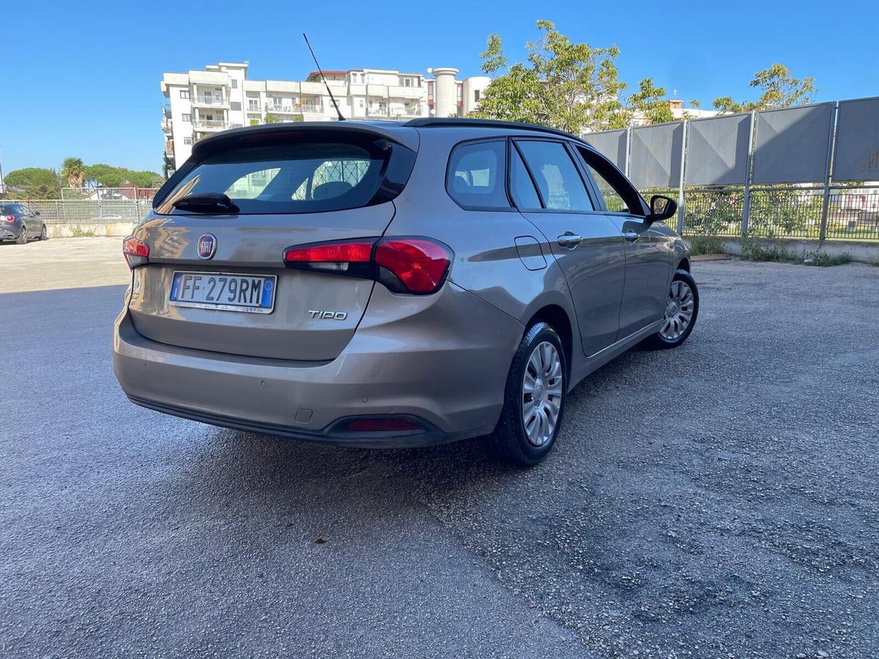 Fiat Tipo SW Lounge 1.3M.jet 95cv Euro6B Perfett