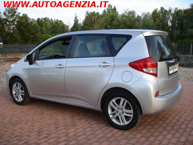 SUBARU Trezia 1.3i 6MT Comfort MULTISPAZIO