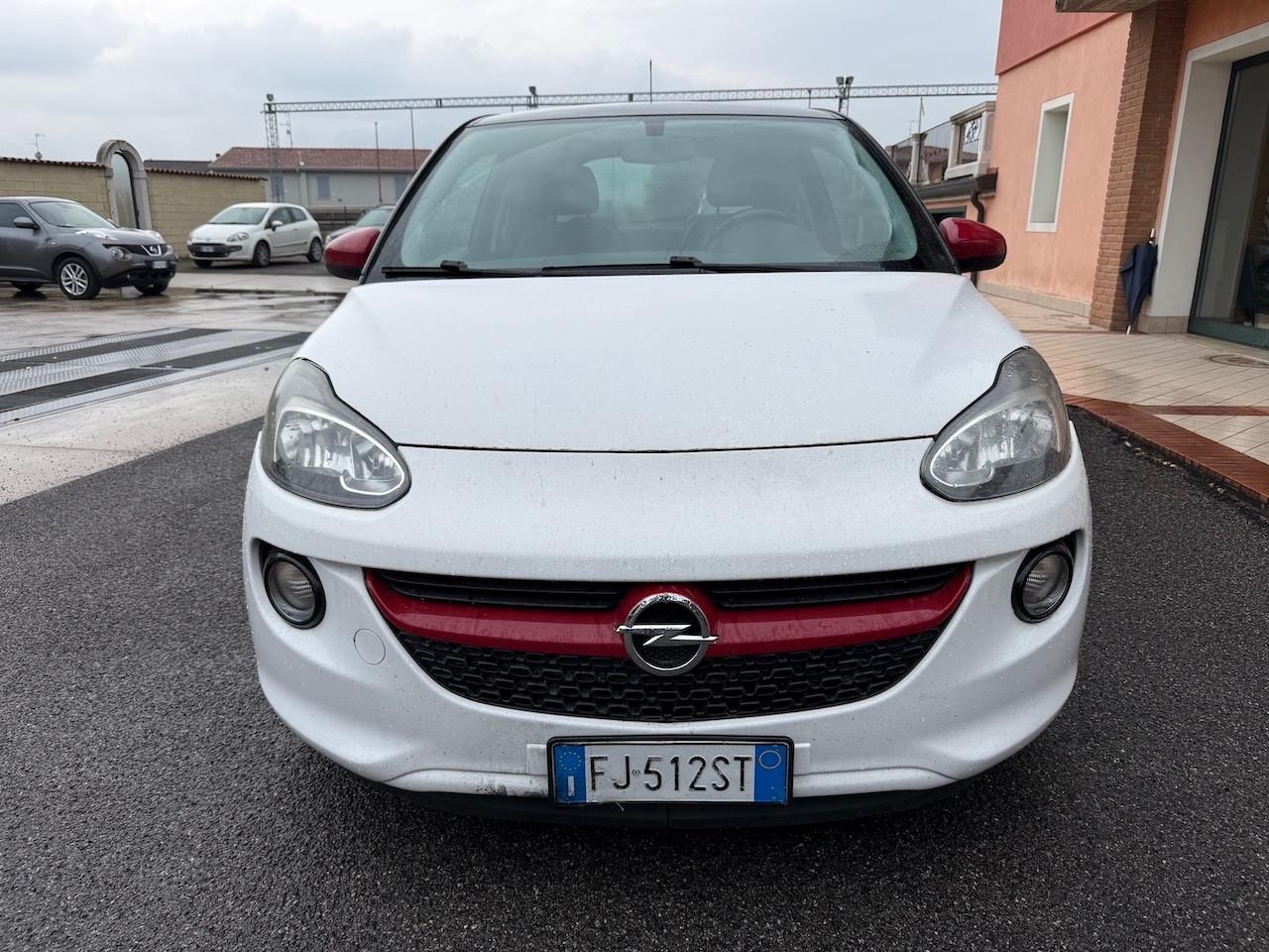 Opel Adam 1.4 GPL funzionate, con problemi di elettronica.