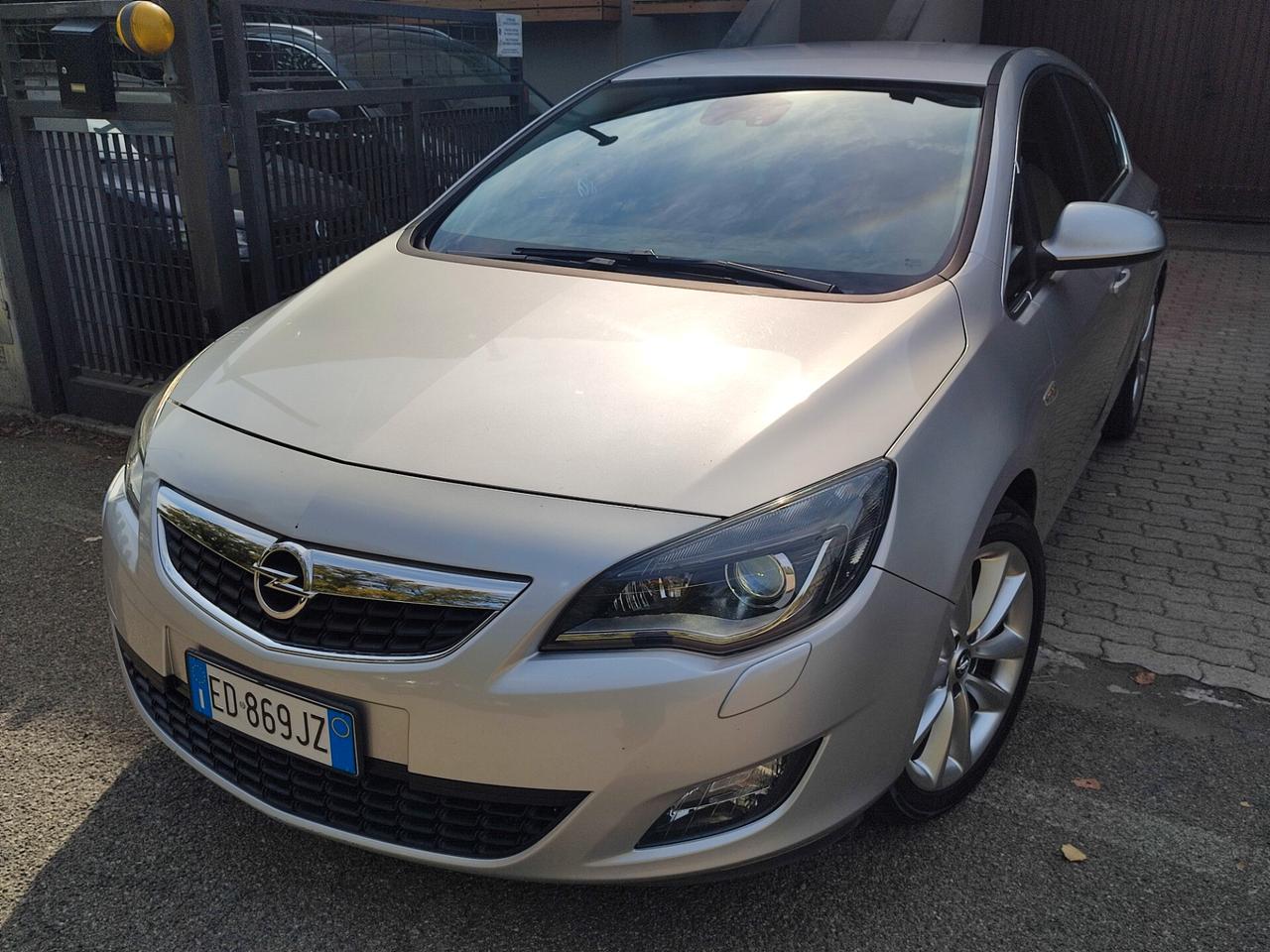OPEL ASTRA 1.7CDTI BERLINA 8GOMME NUOVE STUPENDA