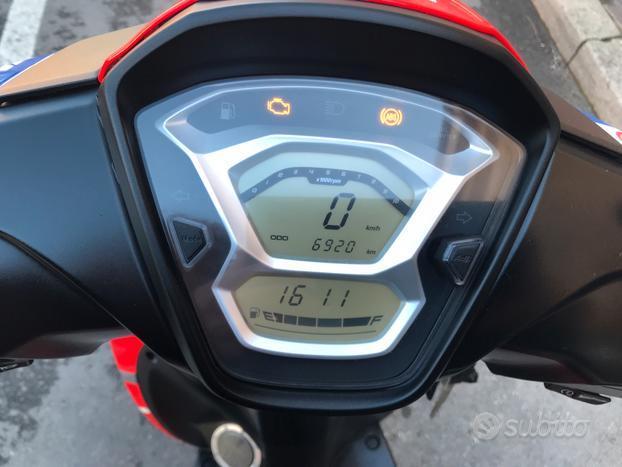 Kymco People 125i Ducati MotoGP Dovi04