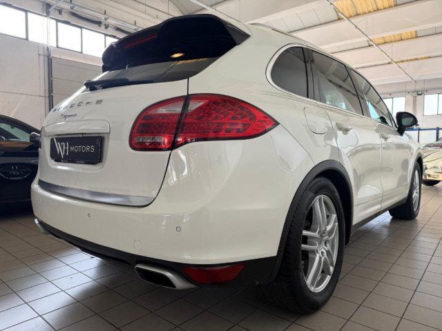 PORSCHE Cayenne 3.0 Diesel /BELL1SS1MO/