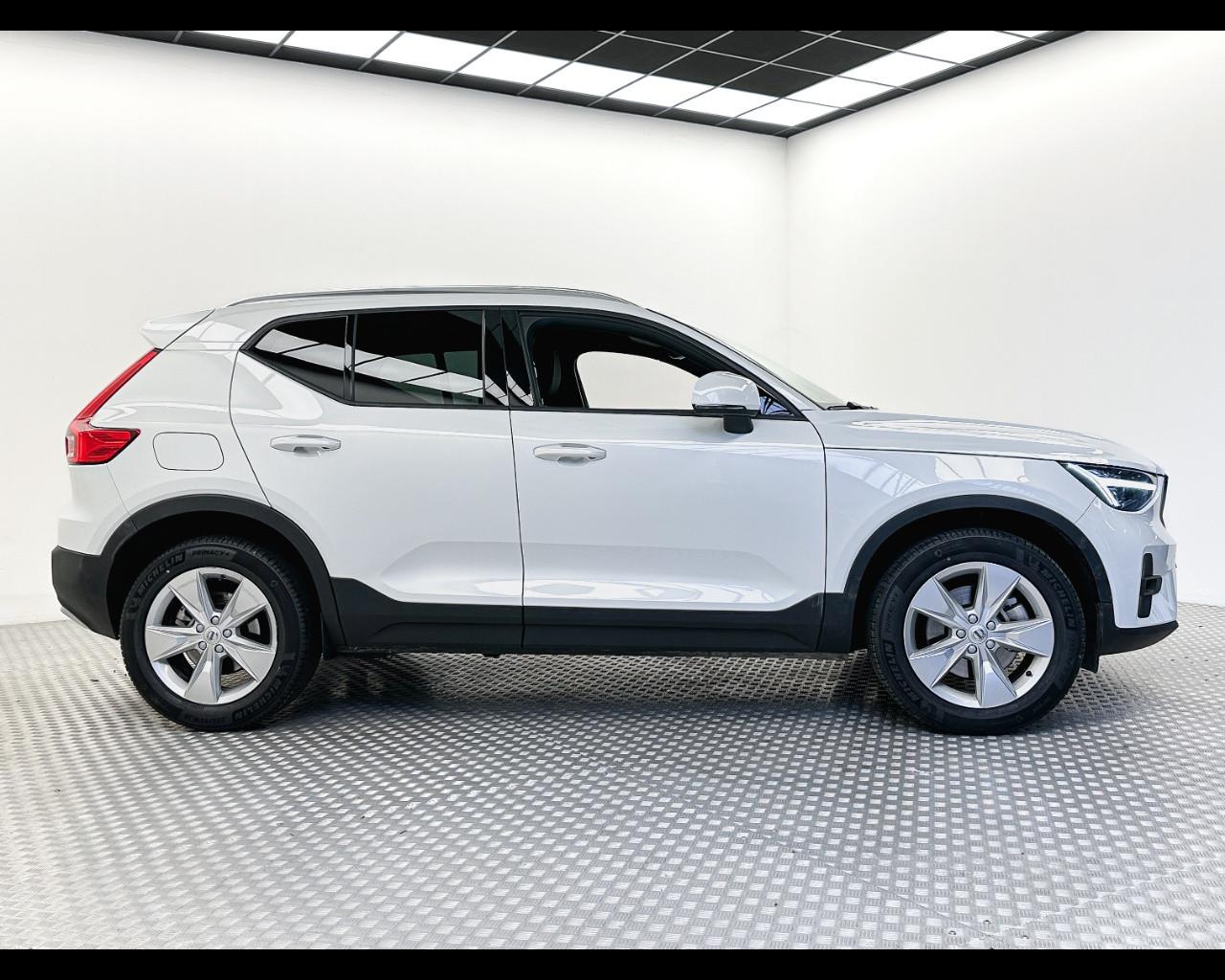 VOLVO XC40 (2017-->) - XC40 B3 automatico Core