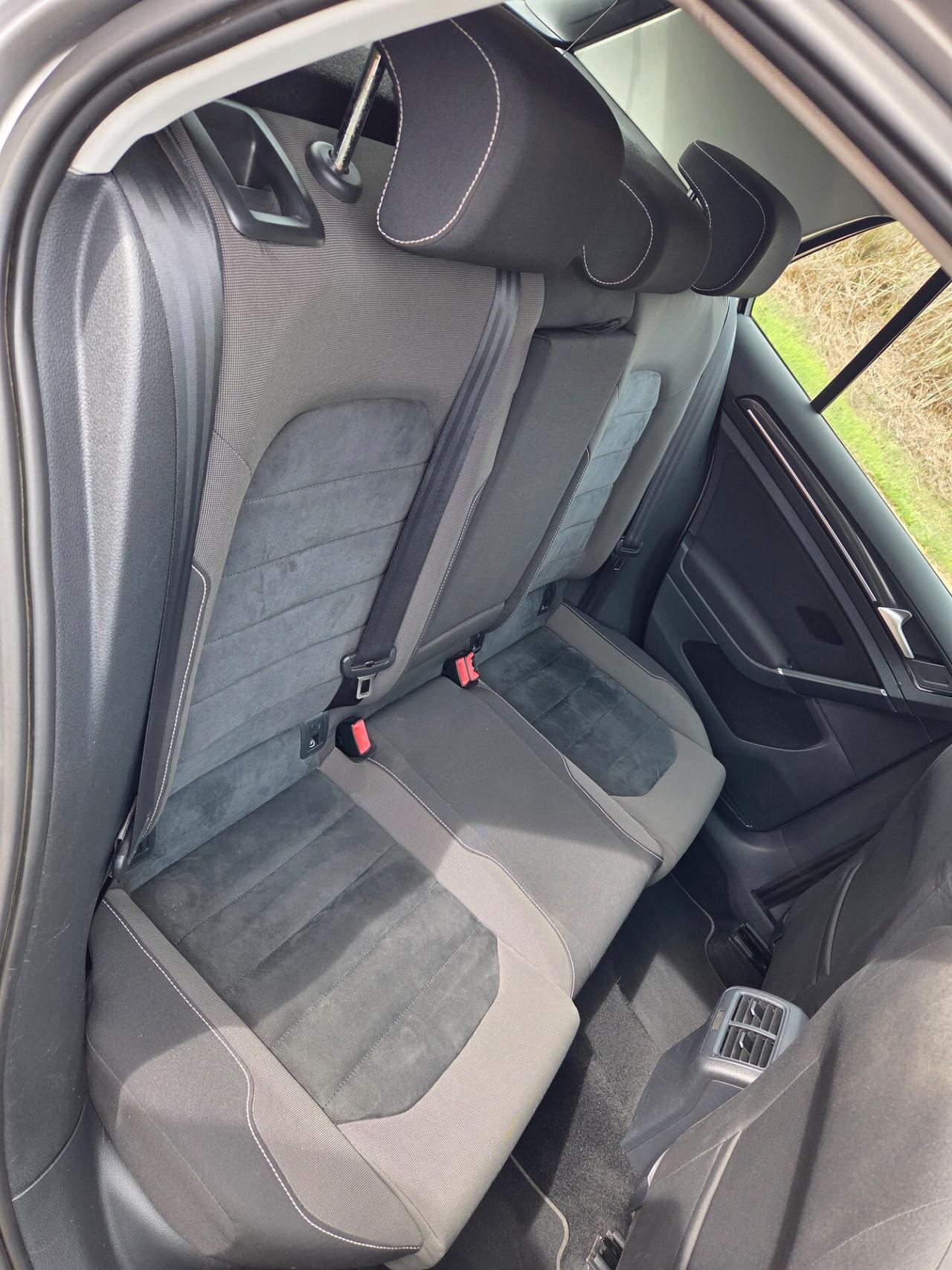 Volkswagen Golf 1.6 TDI 5p. Highline BlueMotion Technology 2013