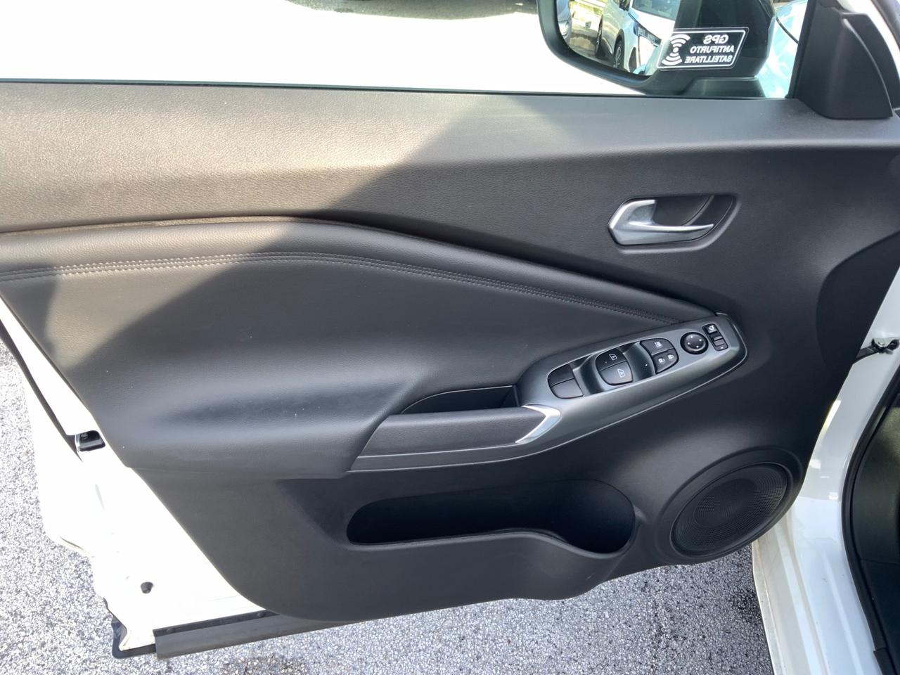 Nissan Juke 1.0 DIG-T 114 CV N-Connecta