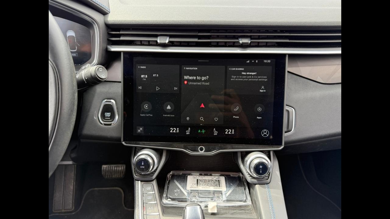 Lynk & Co 01 - 01 1.5 td phev auto