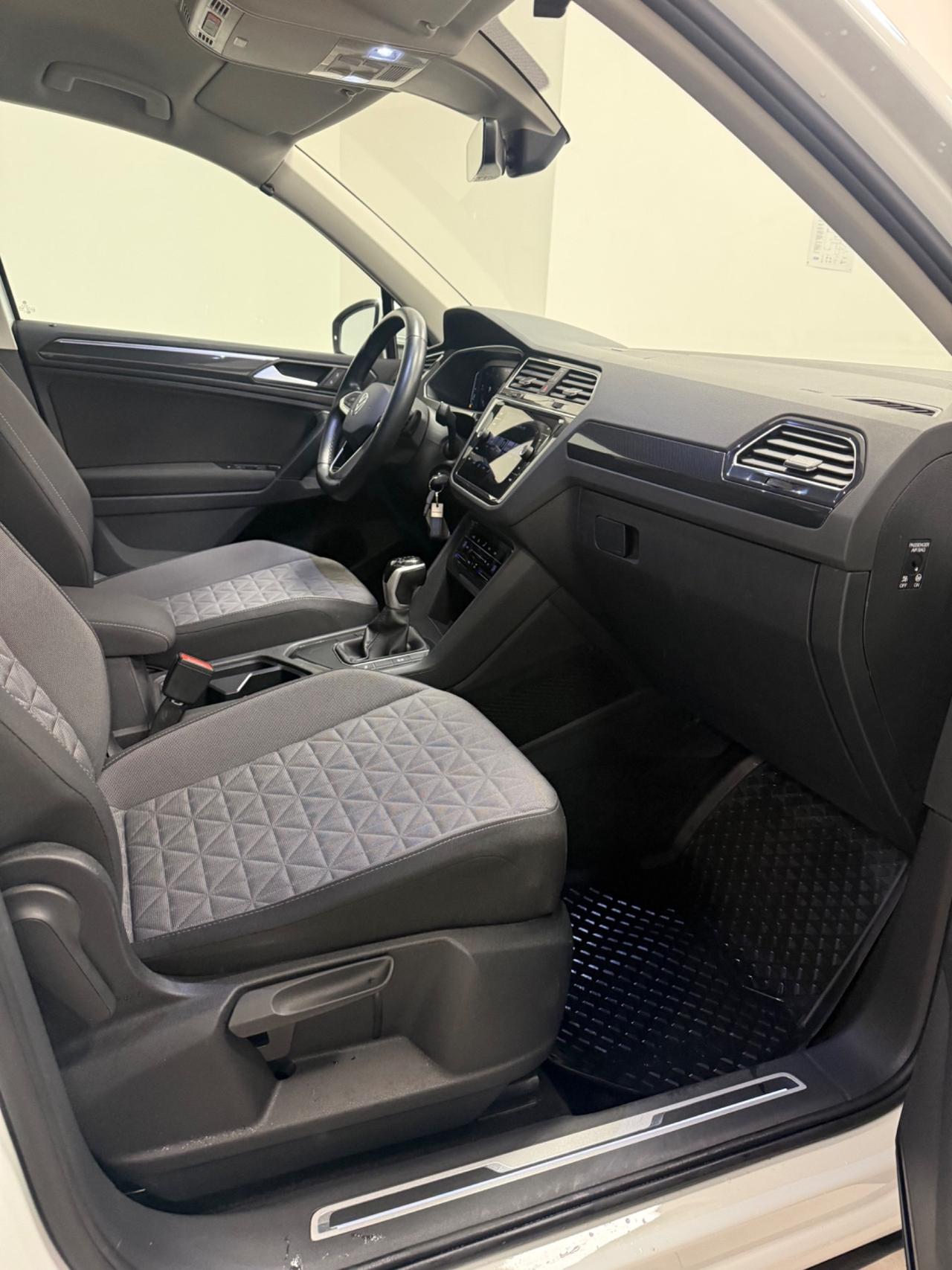 Volkswagen Tiguan 2.0 TDI 150 CV SCR DSG Elegance