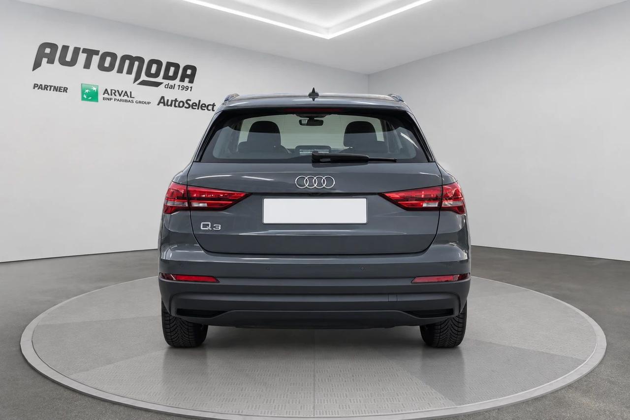 Audi Q3 35 2.0 tdi Business s-tronic
