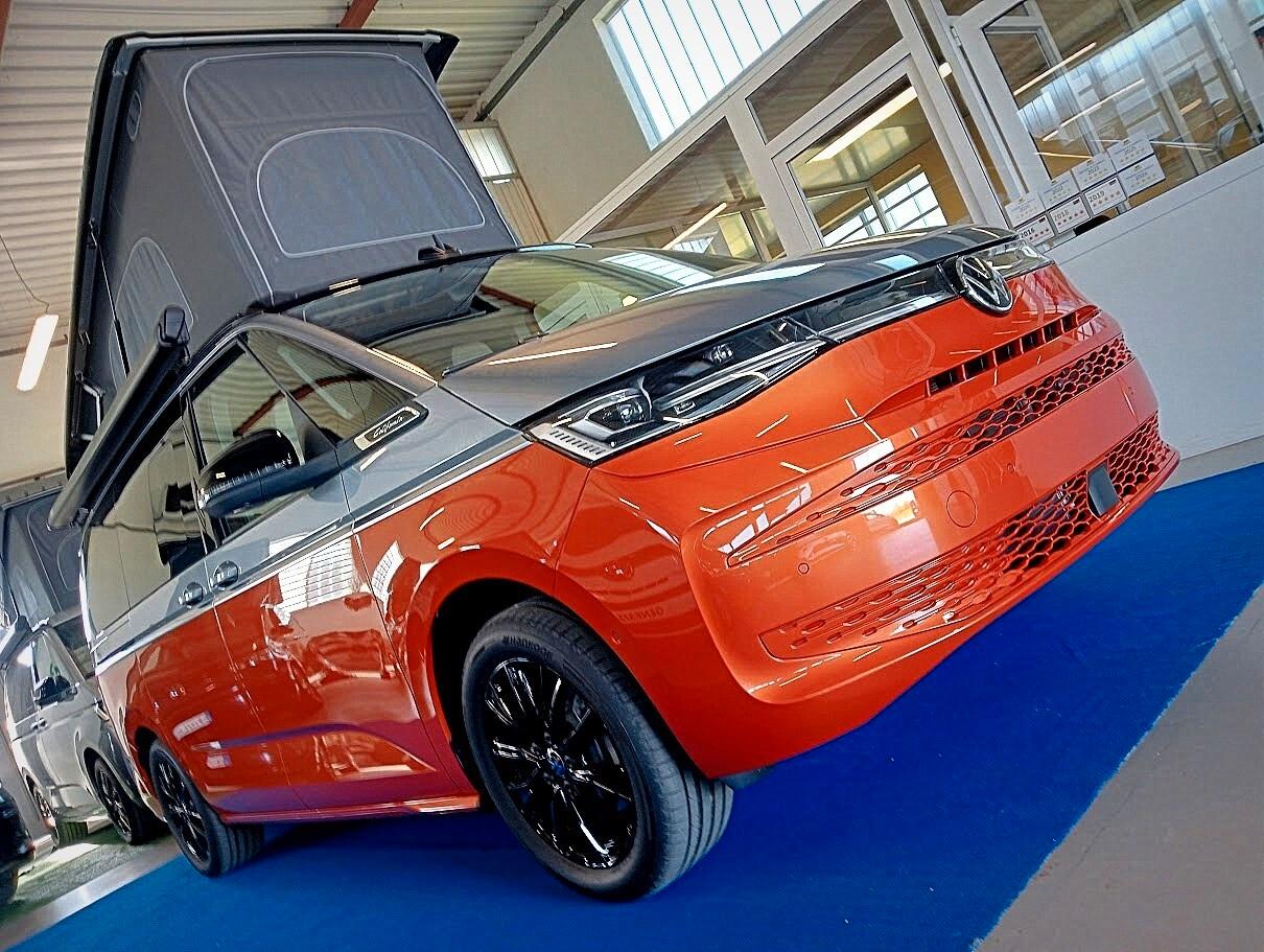 Volkswagen T7 California TRICOLOR TOUR TDI DSG LED 360 *OK 104 E AUTOCARRO*