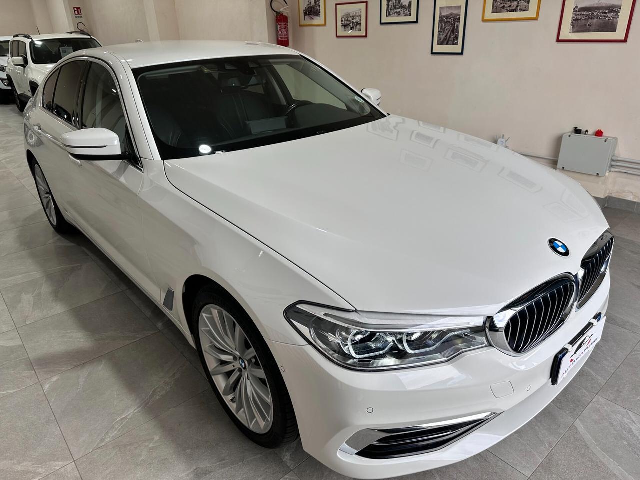 Bmw 530 530d xDrive Luxury - BERLINA - UNICO PROP.