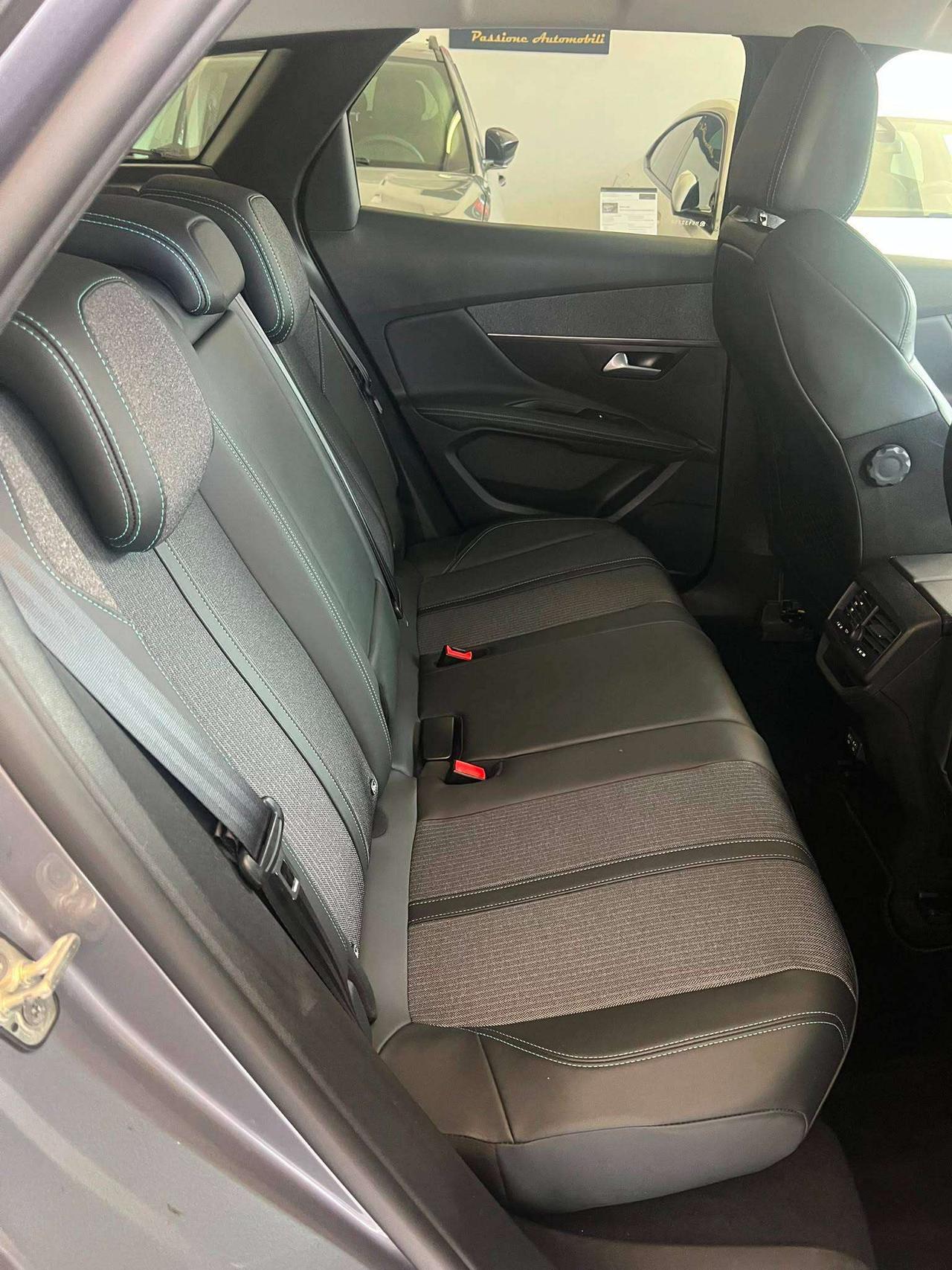 Peugeot 3008 3008 II 1.5 bluehdi GT Pack + GANCIO