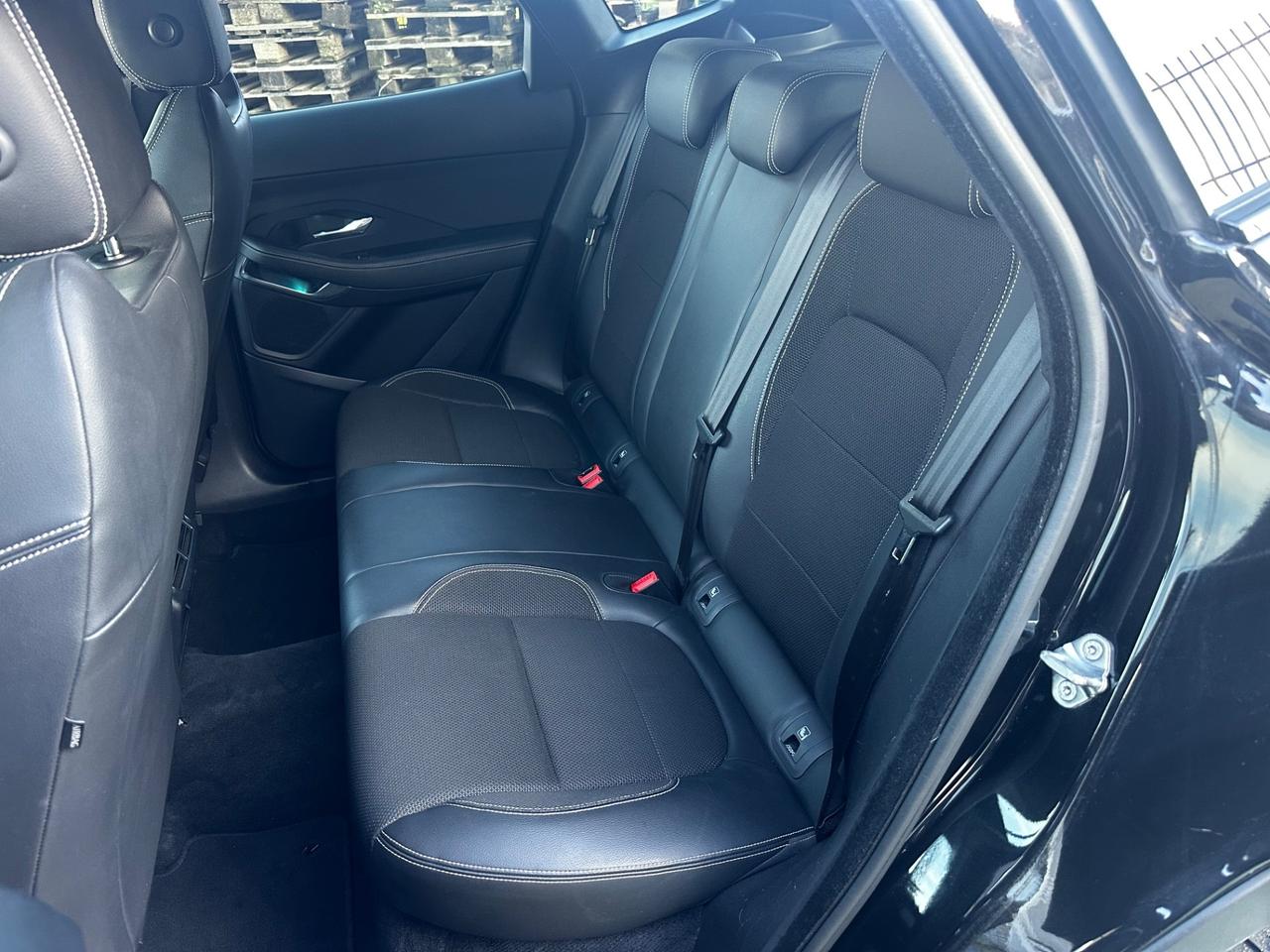 Jaguar E-Pace 2.0D 180 CV AWD R-Dynamic S