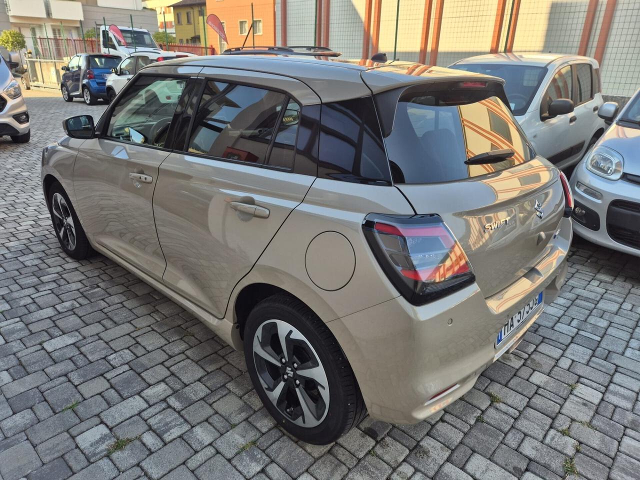 Suzuki Swift 1.2 Hybrid CVT Top