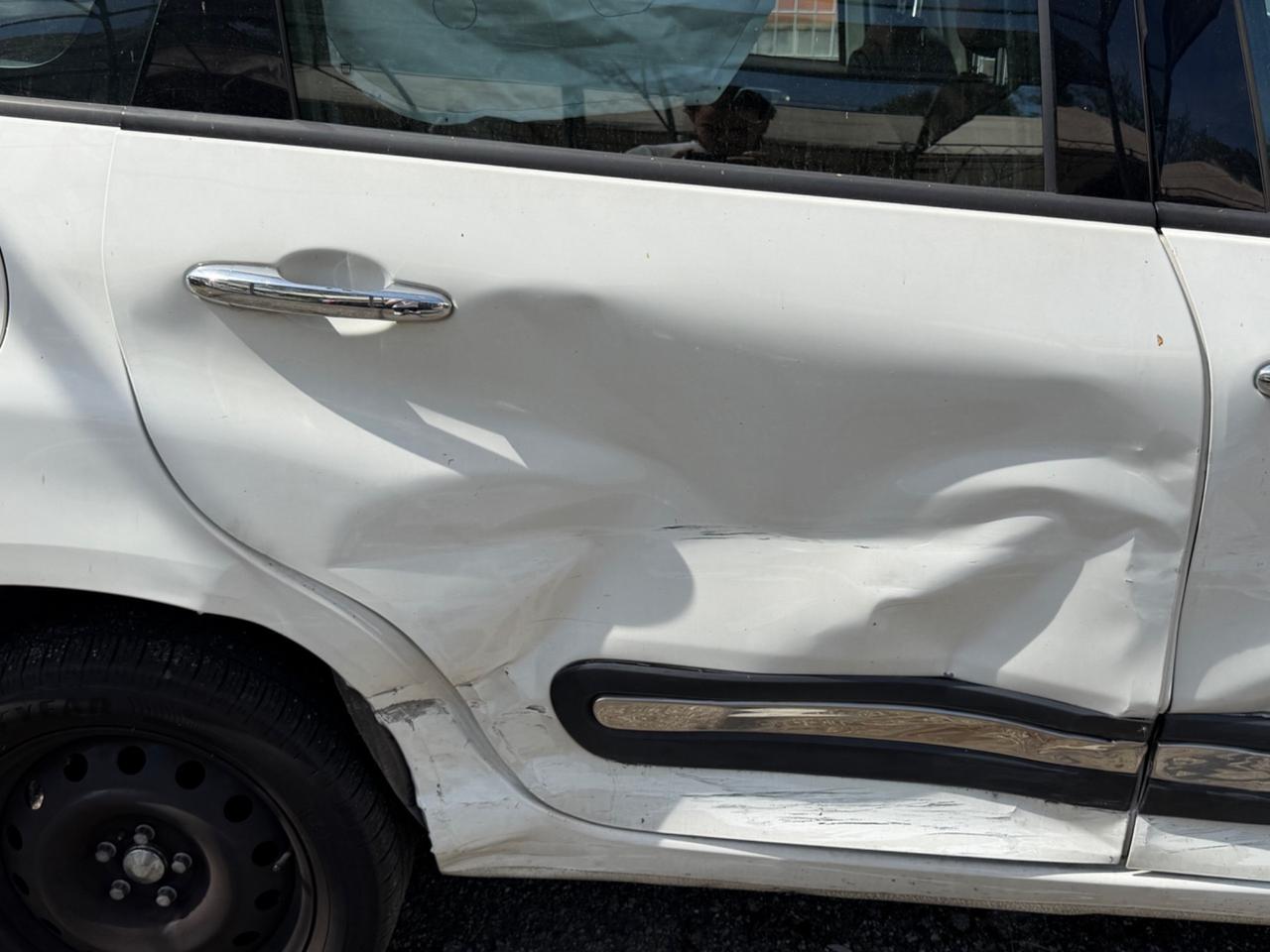 Fiat 500L 0.9 TwinAir Turbo metano 2013 incidentata