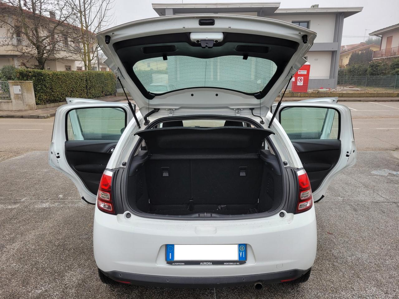 Citroen C3 1.2 benz 82cv PureTech Exclusive NEOPATENTATI