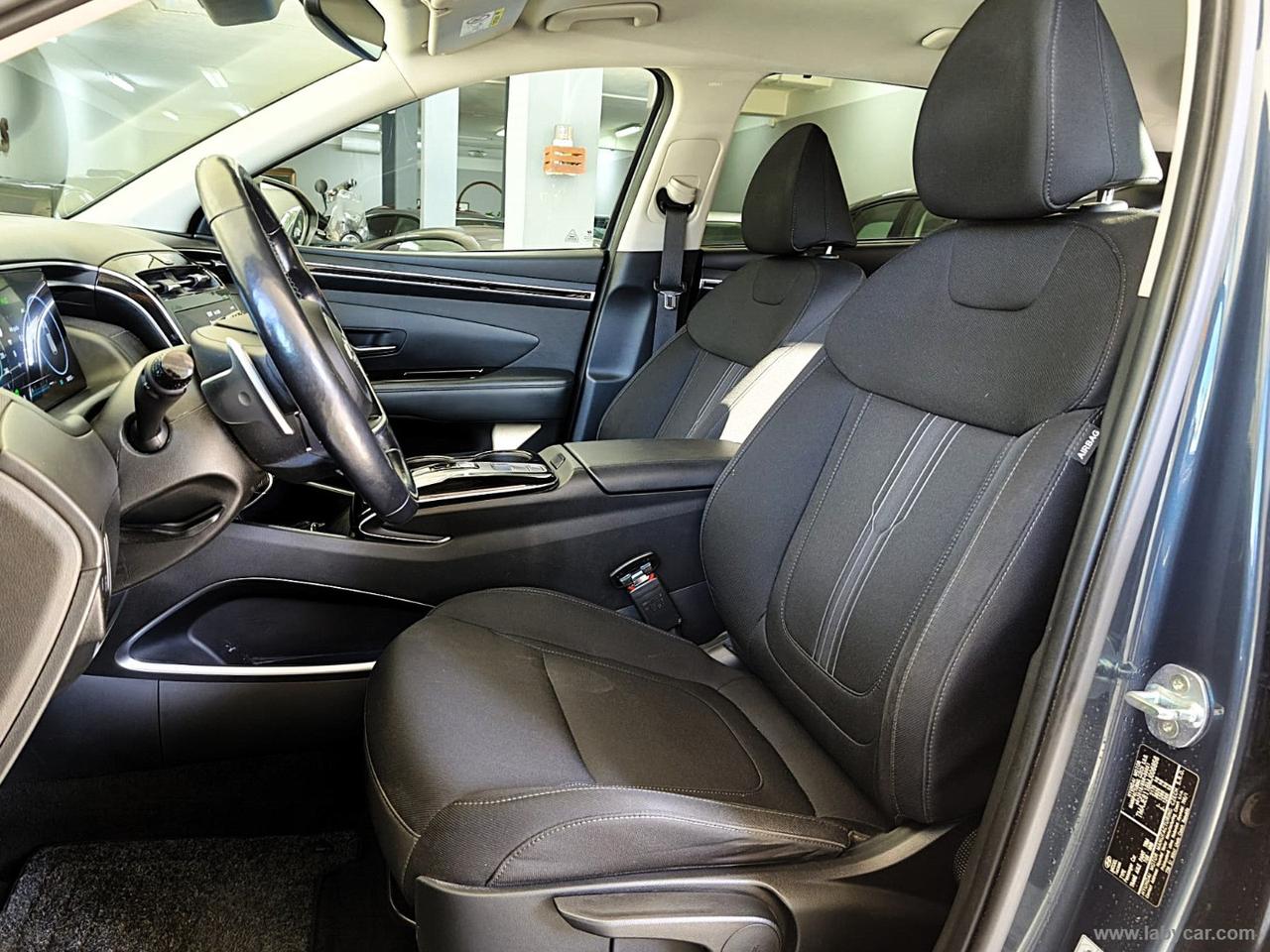 HYUNDAI Tucson 1.6 HEV aut. Exellence IVA ESPOSTA