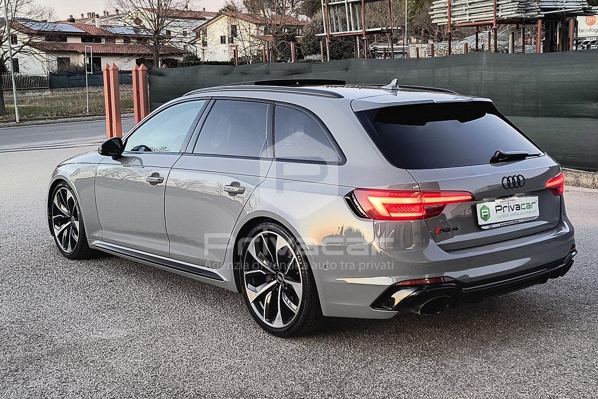 AUDI RS 4 Avant 2.9 TFSI quattro tiptronic