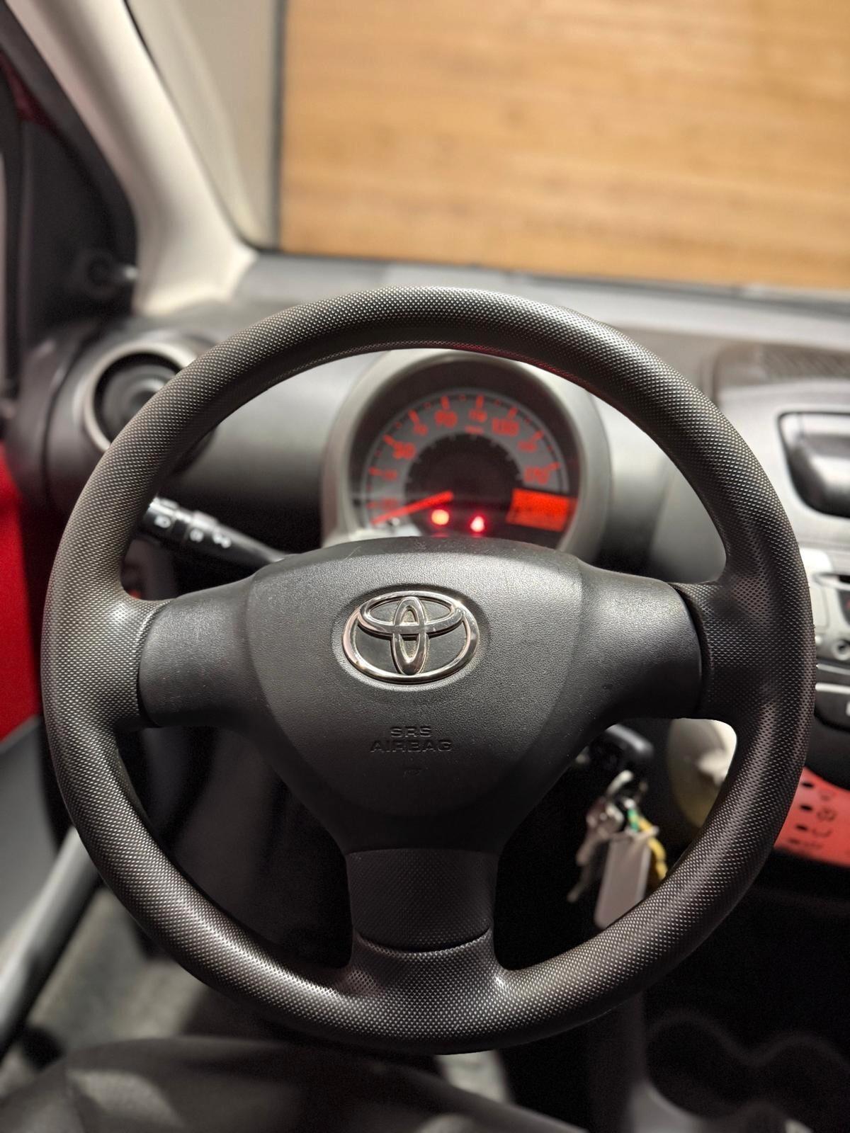 Toyota Aygo 1.0 12V VVT-i 5 porte Sol Connect