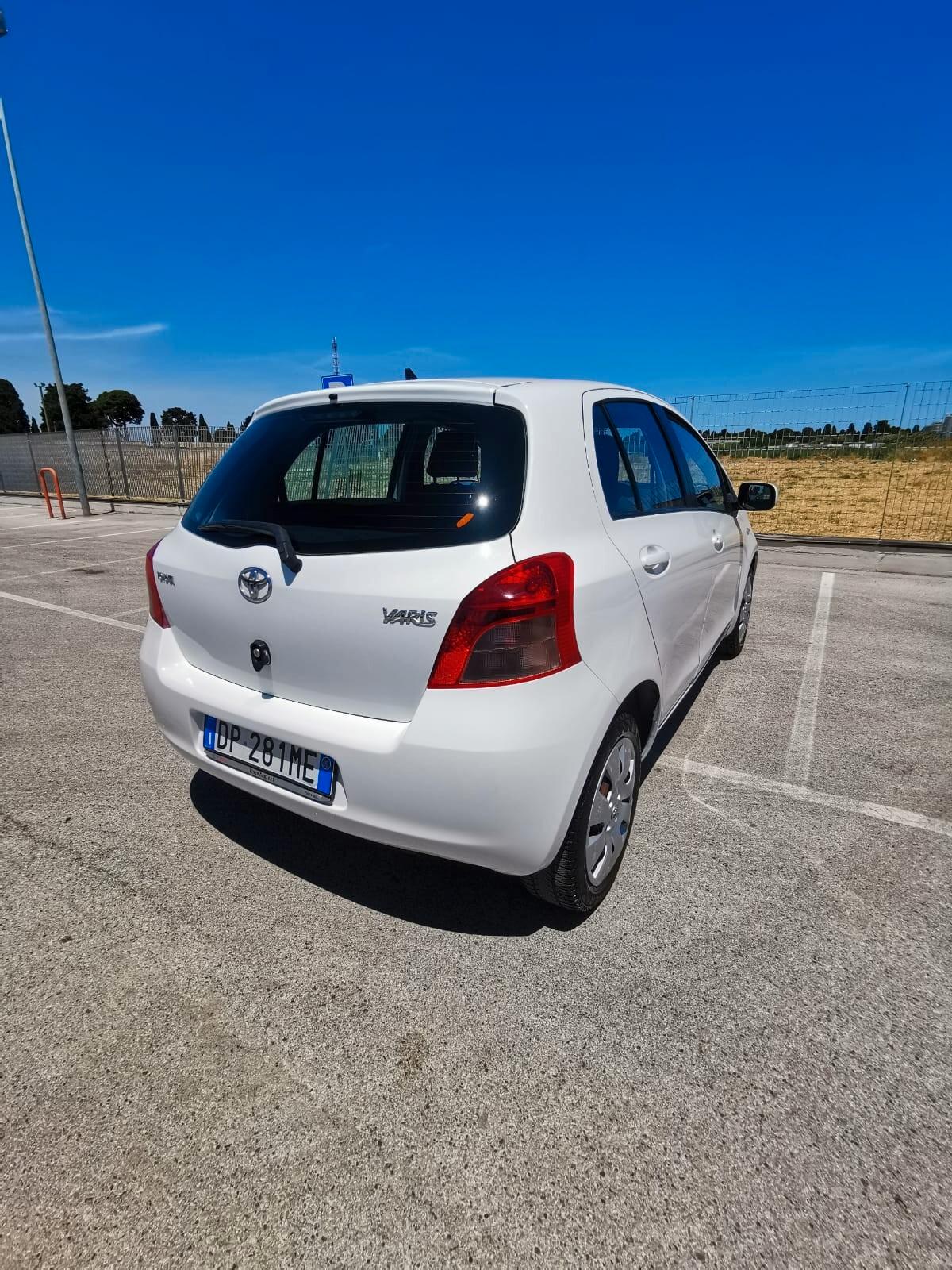 Toyota Yaris 1.0 5 porte Sol 2008
