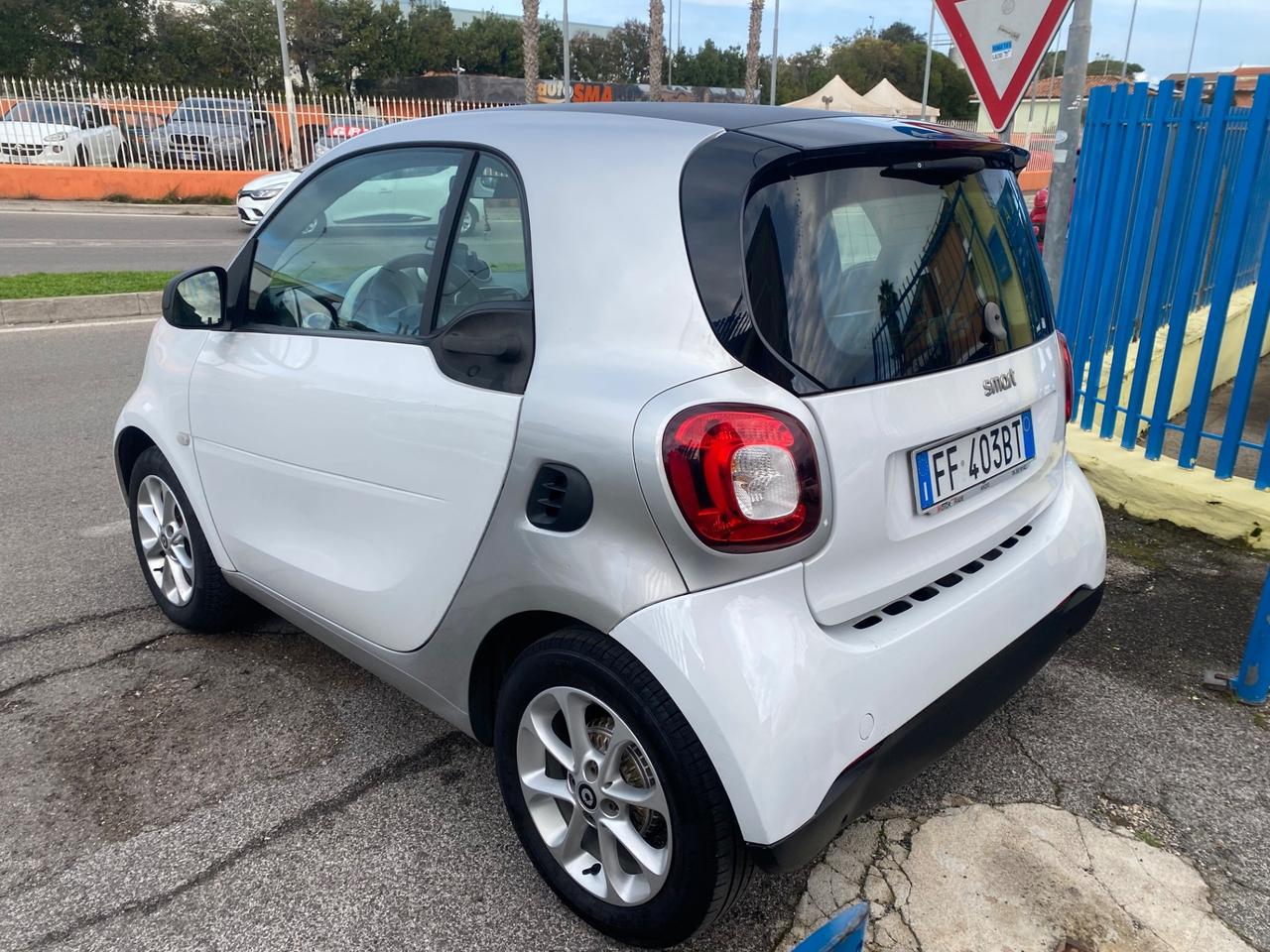 Smart ForTwo 70 1.0 Youngster benzina gpl !!!!scadenza 2033!!!