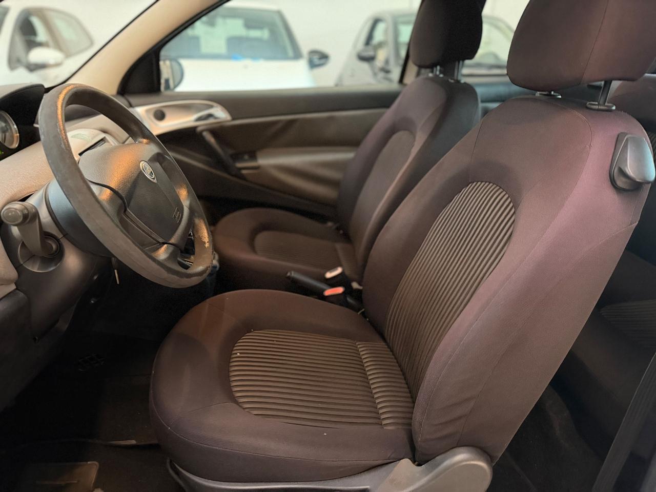 Lancia Ypsilon 1.2 Oro