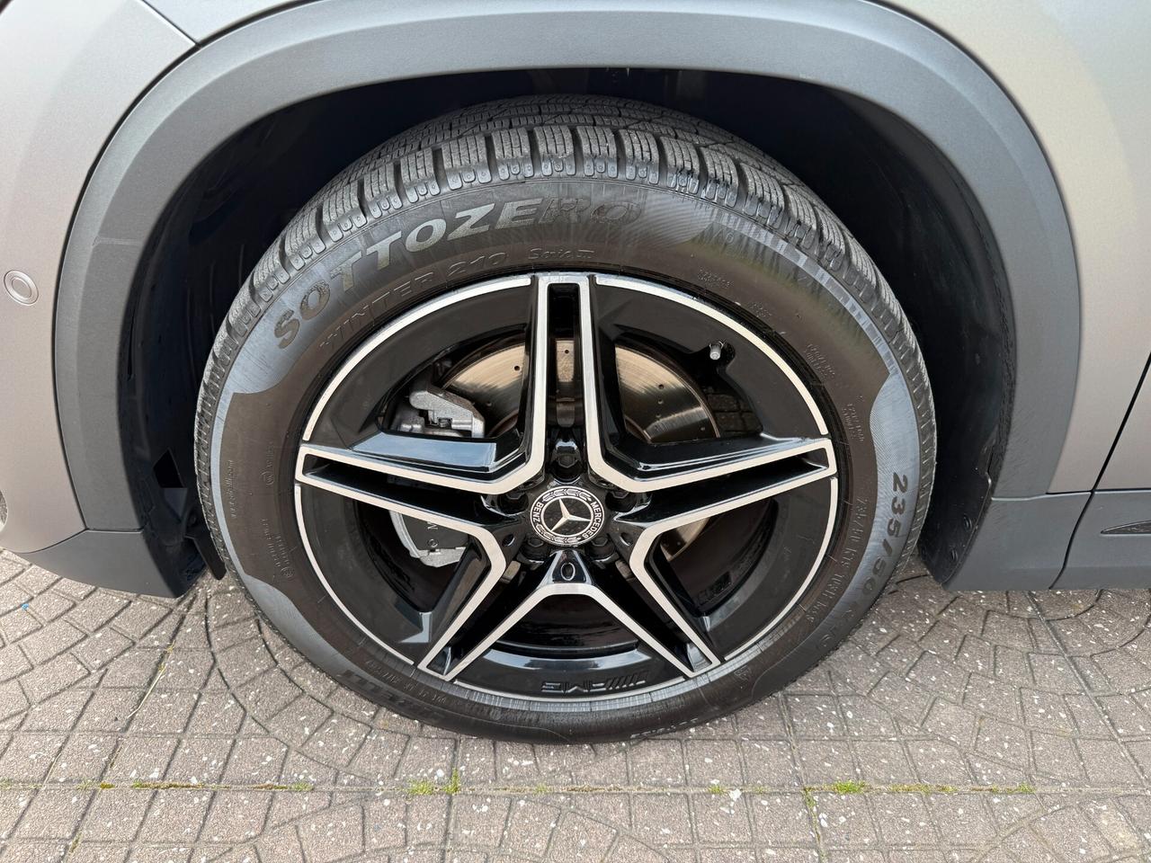 Mercedes-benz GLA 200 Automatic Premium