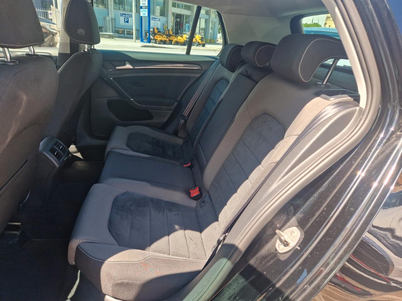 Volkswagen Golf 2.0 TDI DSG 5p. Highline BlueMotion Technology