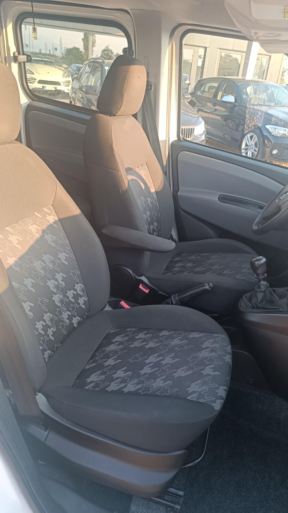 OPEL COMBO 1.6 DIESEL 120CV DEL 2016