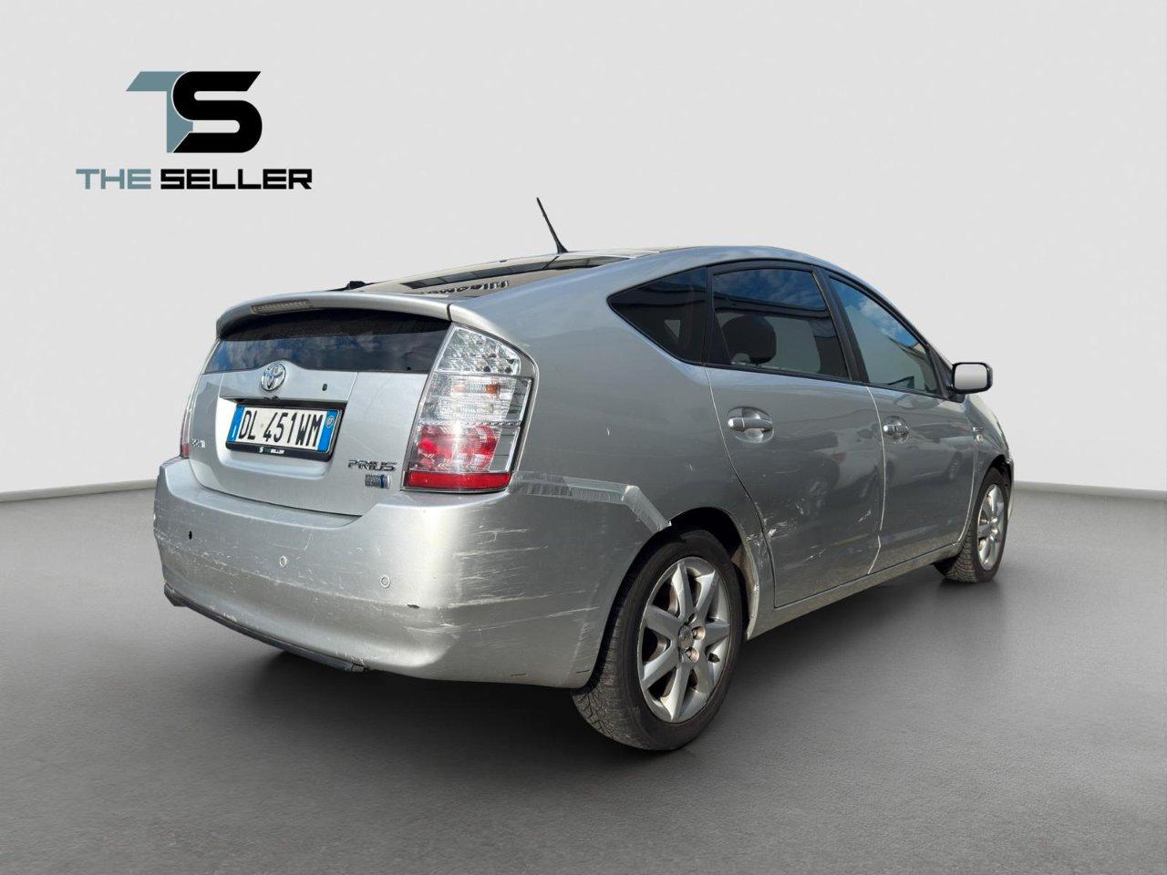 Toyota Prius 1.5 ibrida 78cv