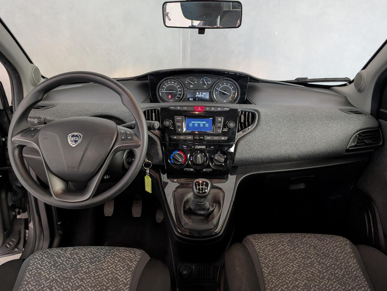Lancia Ypsilon 1.0 Hybrid 70cv Silver Plus