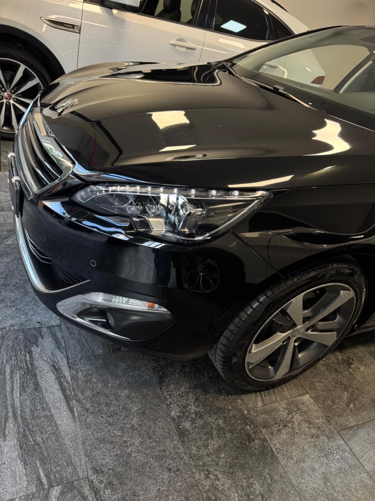 Peugeot 308 1.6 HDI 120 CV S&S Allure