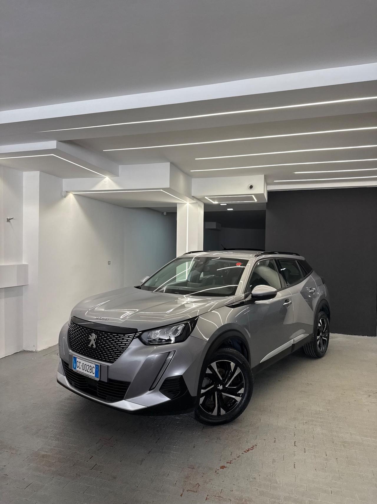 Peugeot 2008 BlueHDi 100 S&S Allure Navi Pack