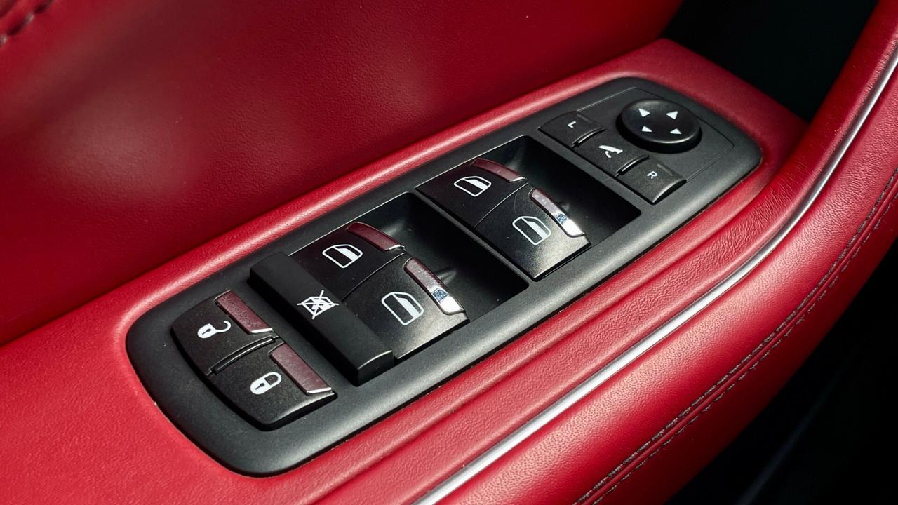 MASERATI LEVANTE 3.0 GRANSPORT Q4 V6 275CV - FULL LED, PELLE, SOSPENSIONI REGOLABILI, SEDILI ELETTRICI