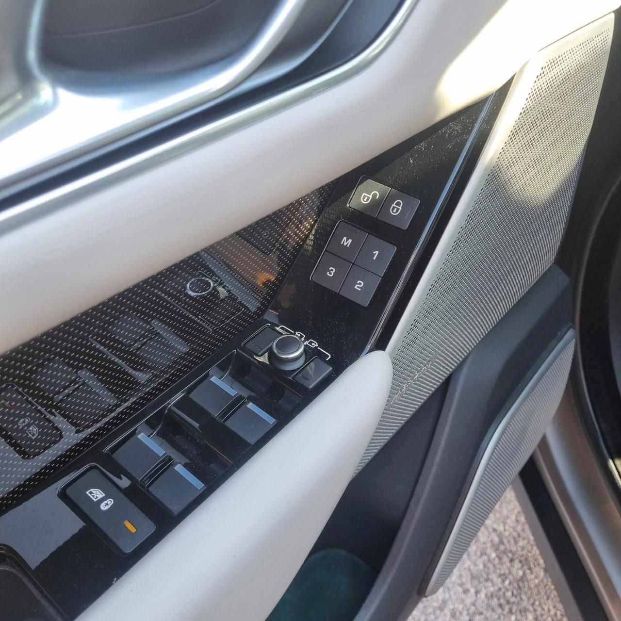 Land Rover Range Velar 3.0D V6 300 CV R-Dynamic