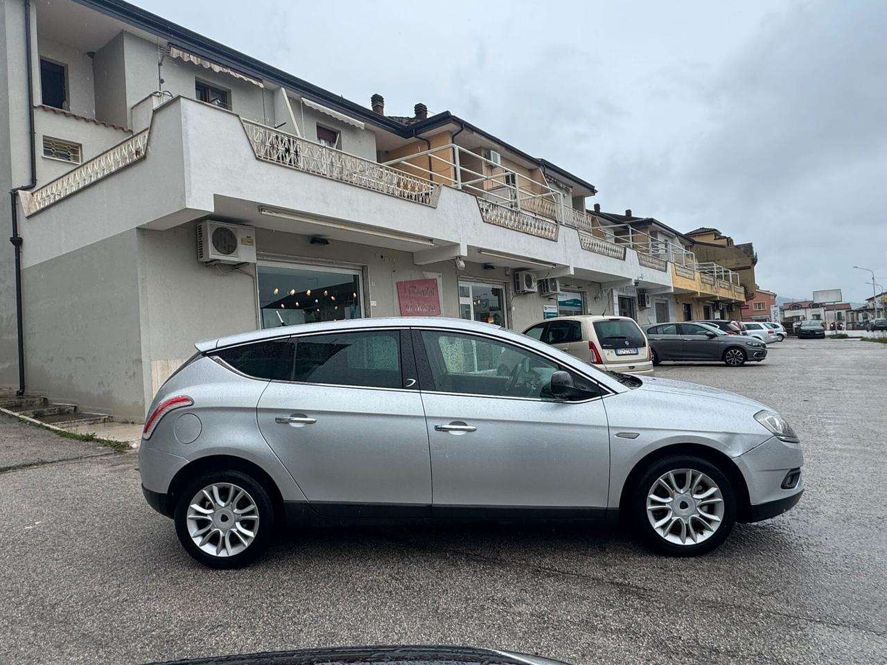 Lancia Delta 1.6 MJT DPF Platino GARANZIA