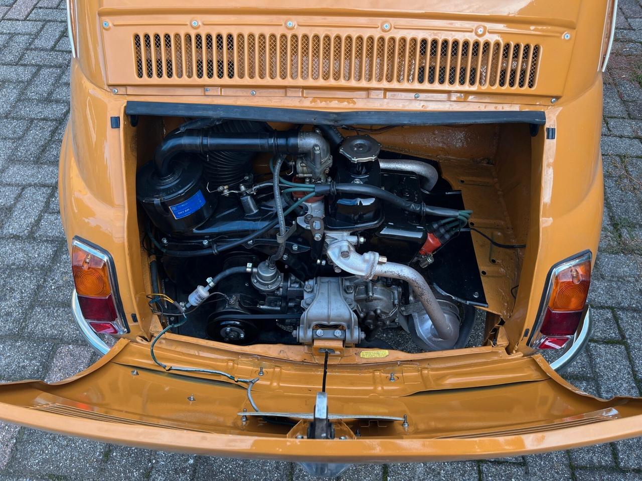 Fiat 500 F 8 Bulloni del 1966