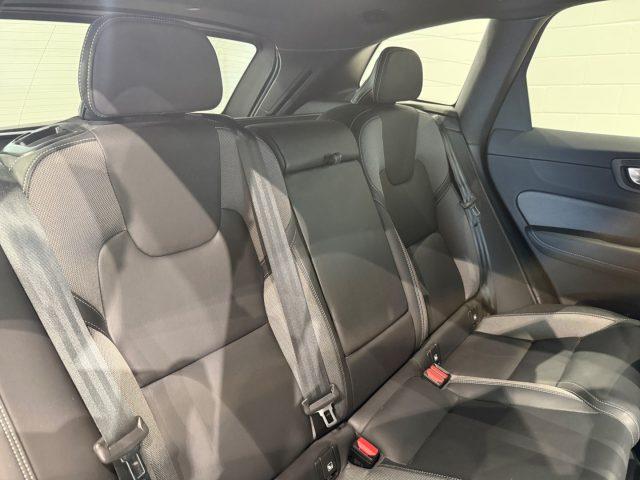 VOLVO XC60 B4 d auto. AWD Geartronic R-design PREZZO REALE