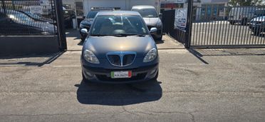 Lancia Ypsilon 1.2 16V Platino